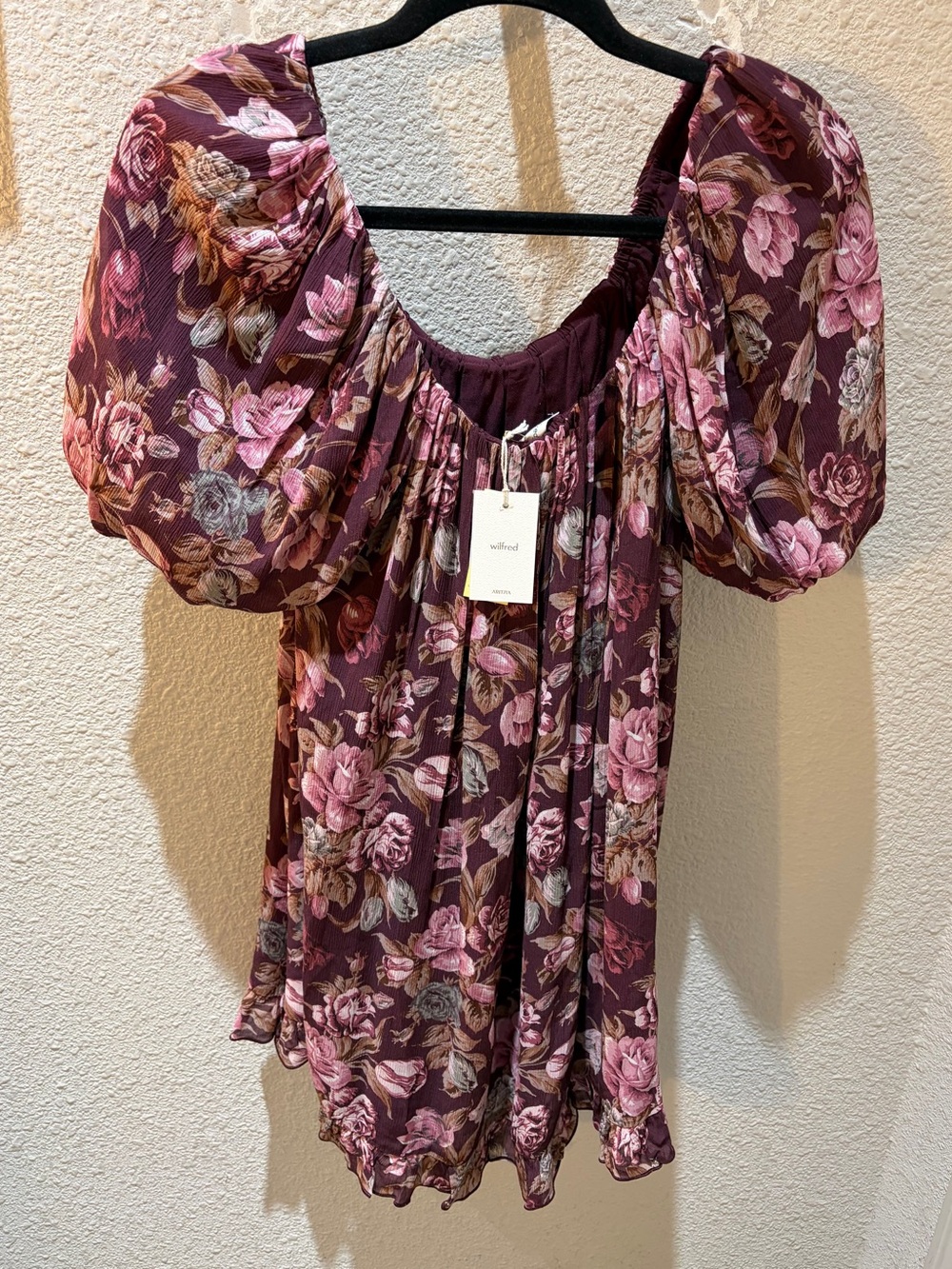 Aritzia Wilfred Floral Puff-Sleeve Women's mini dress in Plum Pink size medium